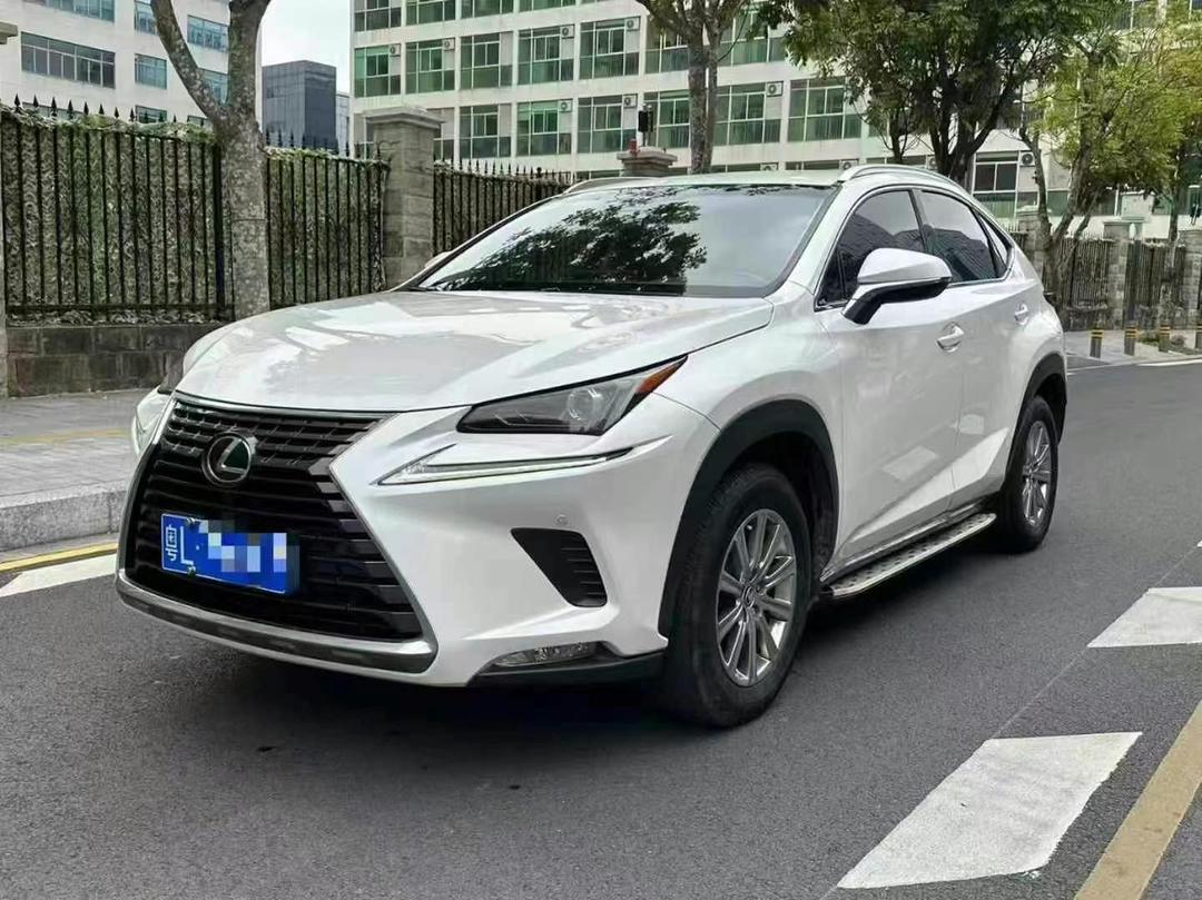 Lexus NX200 2018